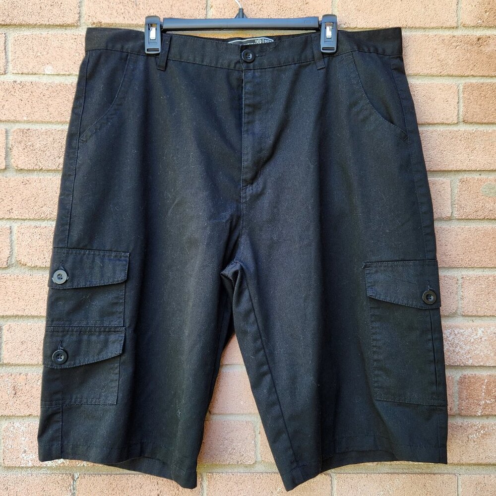 🔴SOLD🔴Jean Station Shorts Mens Sz 40 Superior Cargo Black Flat Front Pockets